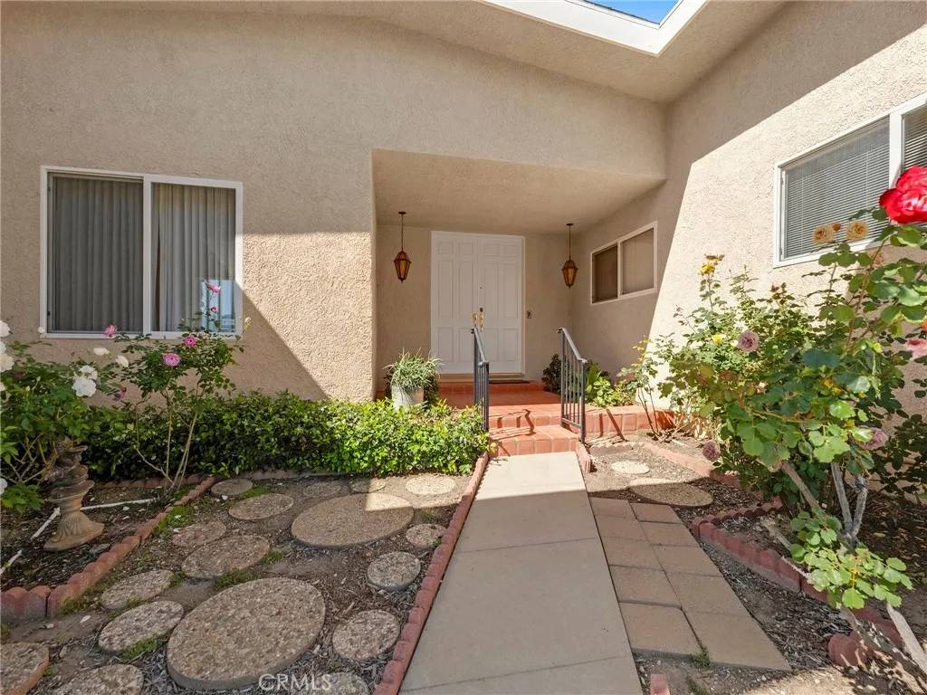 Granada Hills, CA 91344,12747 Woodley Avenue