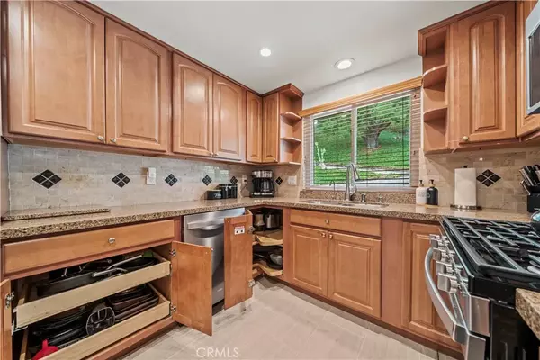 Newhall, CA 91321,19439 Oak Crossing Road