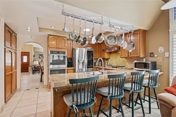 Granada Hills, CA 91344,13075 Meadowlark Avenue