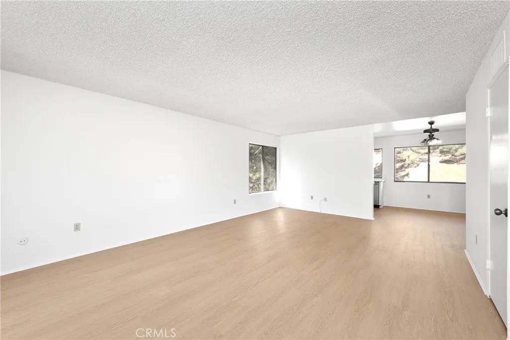 Newhall, CA 91321,19828 Spanish Oak Drive