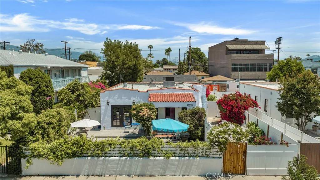 5516 Willowcrest Avenue, North Hollywood, CA 91601