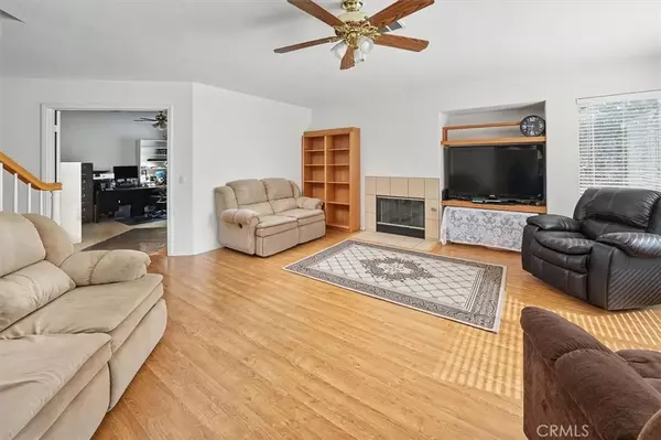 Saugus, CA 91390,28652 Deer Springs Drive