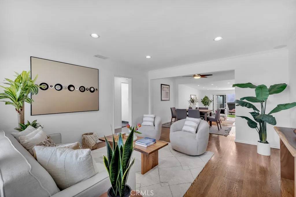 Encino, CA 91436,16839 Halper Street