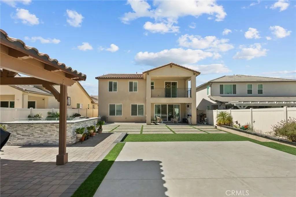 Saugus, CA 91350,28600 Foothill Way