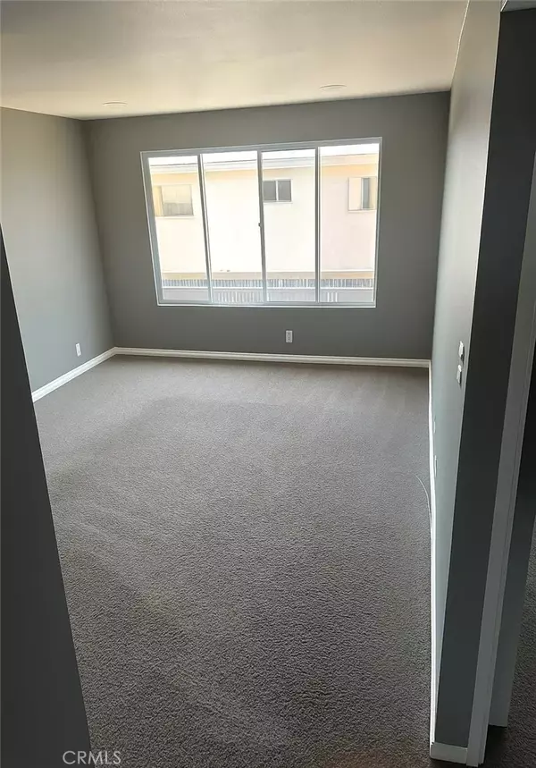 Canoga Park, CA 91304,21000 Parthenia Street #19