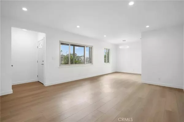 Sun Valley, CA 91352,8331 Sharp Avenue