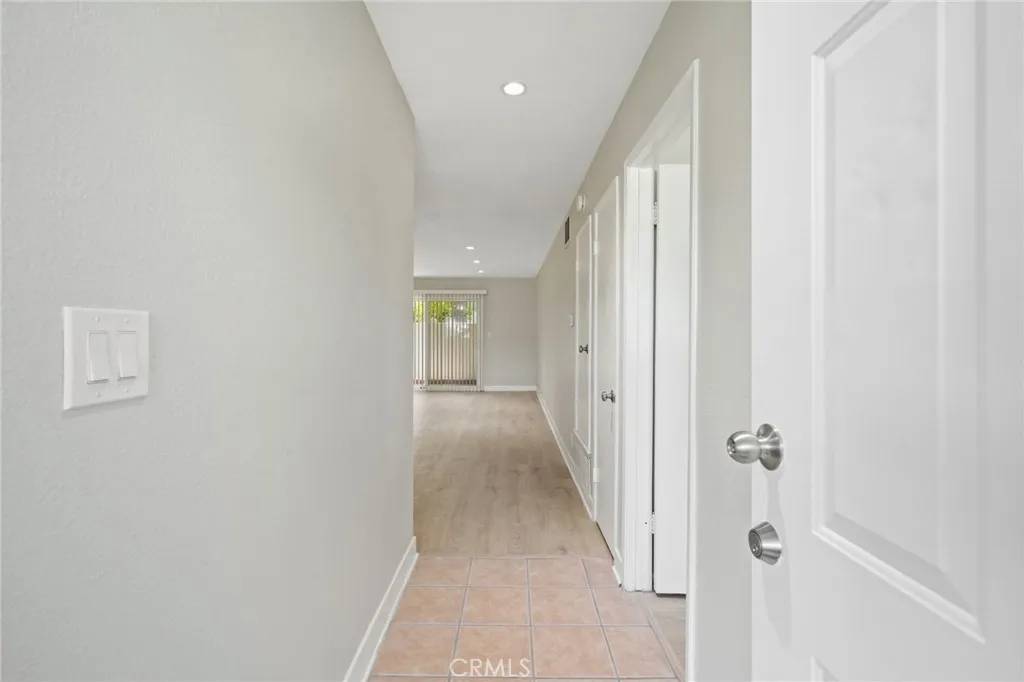 Granada Hills, CA 91344,10636 Woodley Avenue #1