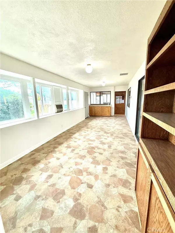 Palmdale, CA 93551,2350 W Avenue M8