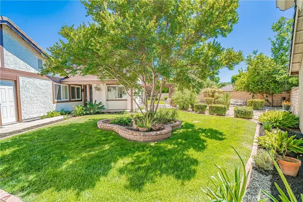 25556 Alesna Drive,  Valencia,  CA 91355