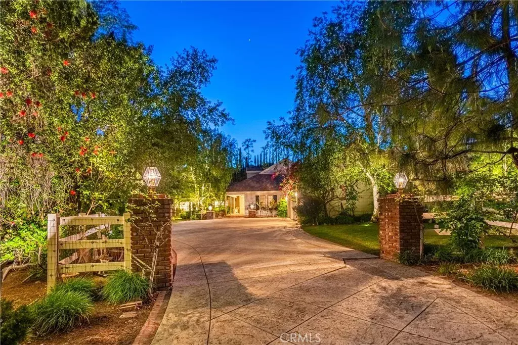 Bell Canyon, CA 91307,19 Dapplegray Road