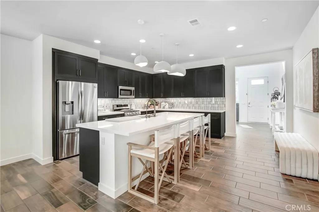Sylmar, CA 91342,11837 Terra Vista Way