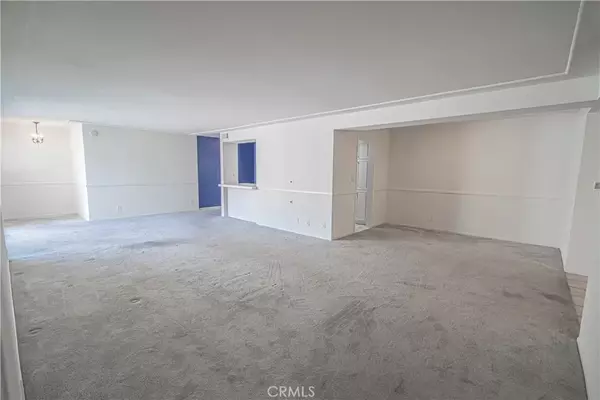Sherman Oaks, CA 91423,5050 Coldwater Canyon Avenue #306