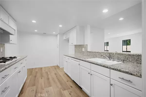 Sherman Oaks, CA 91403,4542 Willis Avenue #107