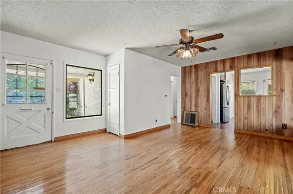 Reseda, CA 91335,7737 Nestle Avenue