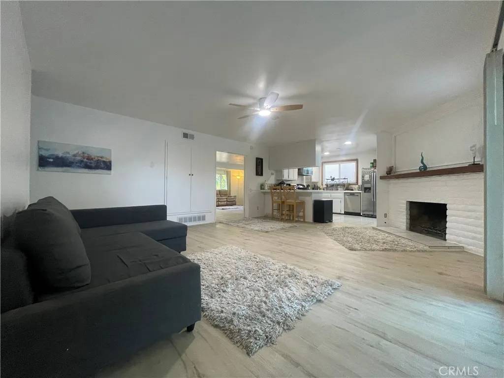 West Hills, CA 91307,24154 Vanowen Street