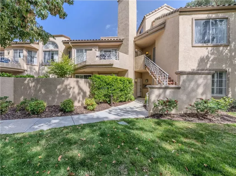 23947 Del Monte Drive #5, Valencia, CA 91355