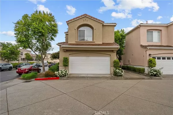 27903 Crown Court Circle #92, Valencia, CA 91354