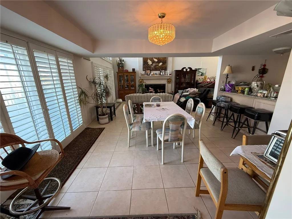 Ventura, CA 93001,3058 Seahorse Avenue