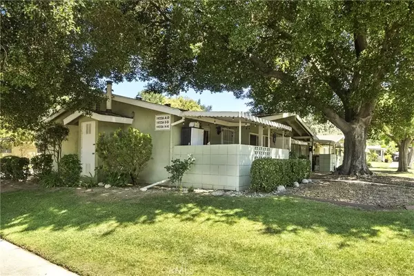Newhall, CA 91321,19226 Avenue Of The Oaks #A