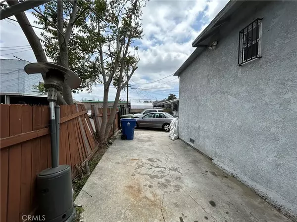 1260 E 49th Street, Los Angeles, CA 90011