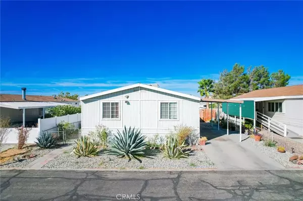 Rosamond, CA 93560,2117 Windflower Dr #108