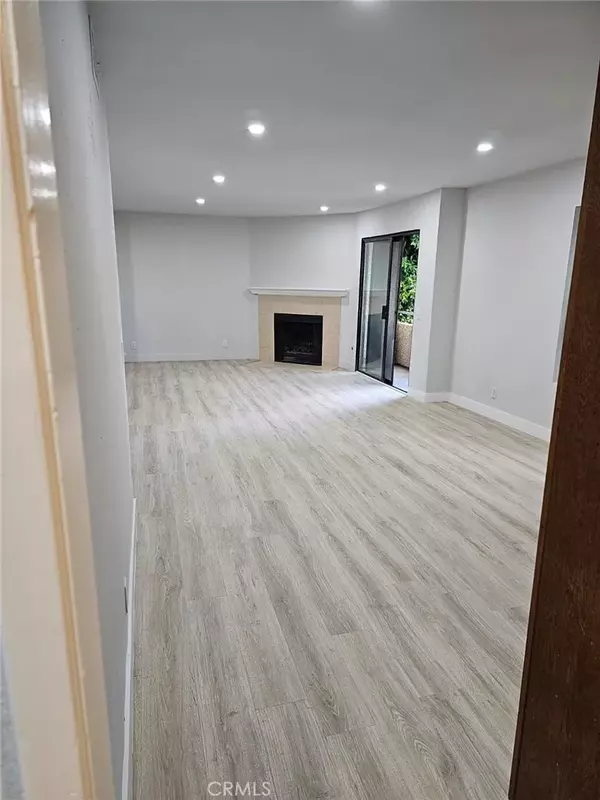 Panorama City, CA 91402,8331 Cedros Avenue #14