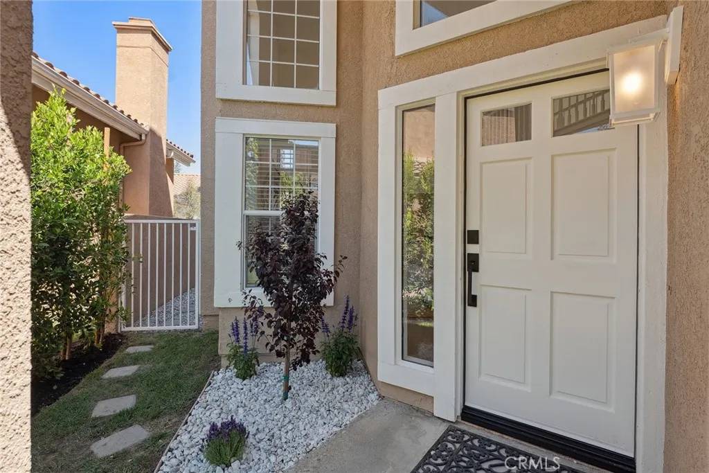 Calabasas, CA 91302,24775 Calle Serranona
