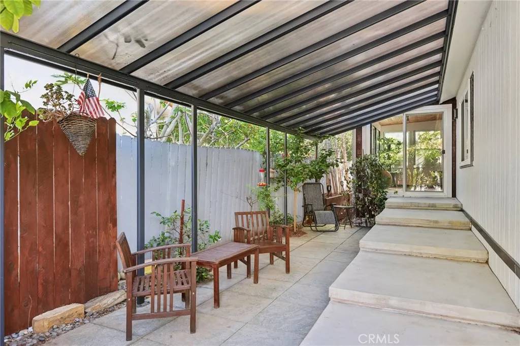 Topanga, CA 90290,1165 Cherokee