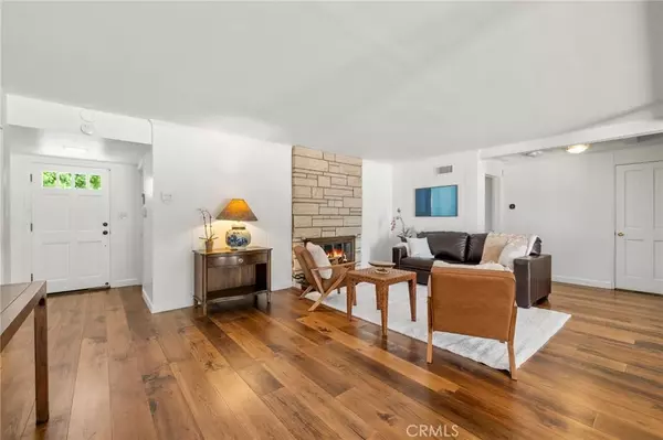 Sherman Oaks, CA 91423,5023 Stern Avenue