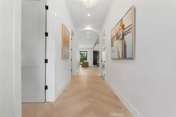 Sherman Oaks, CA 91403,4634 Vesper Avenue