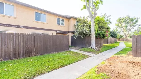 North Hollywood, CA 91605,12302 Runnymede Street #4