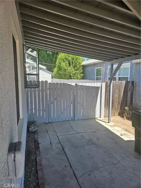 Encino, CA 91316,5056 Newcastle Avenue