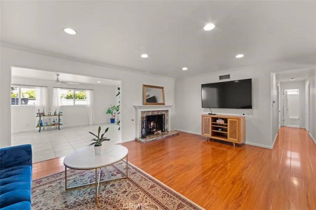 Simi Valley, CA 93063,3275 Dalhart Avenue