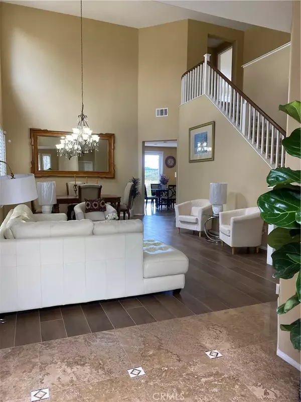 Saugus, CA 91390,29161 Garnet Canyon Drive