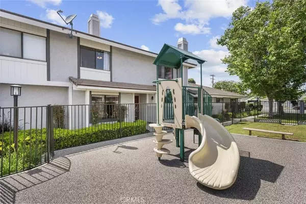 Simi Valley, CA 93065,2346 Royal Avenue #9