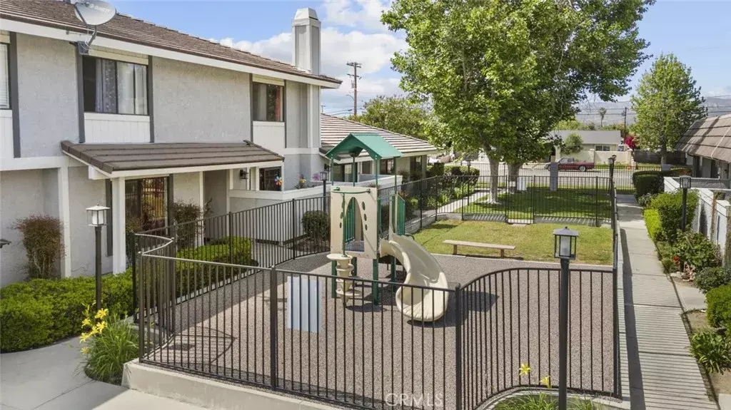 Simi Valley, CA 93065,2346 Royal Avenue #9