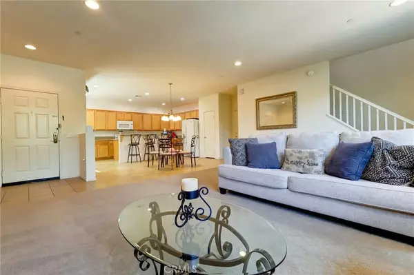 Rancho Cascades, CA 91342,16710 Nicklaus Drive #73