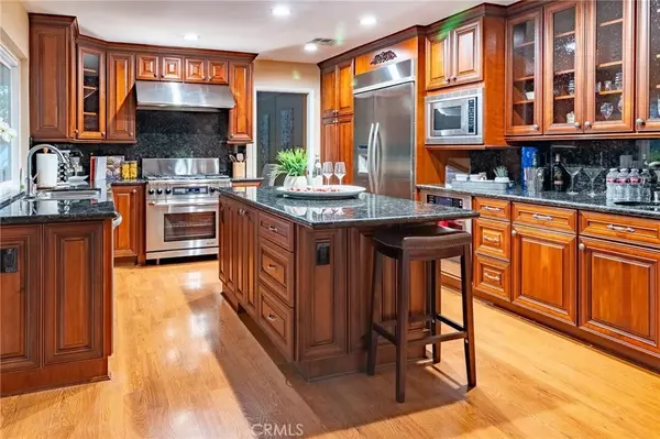 Westlake Village, CA 91361,2026 Hillsbury Road