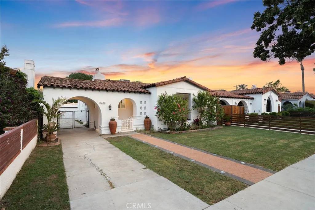 3626 W 62nd St, Los Angeles, CA 90043
