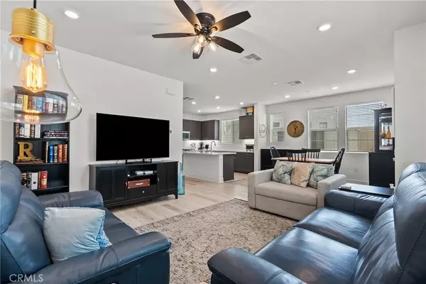 Simi Valley, CA 93065,3001 Honolulu Lane