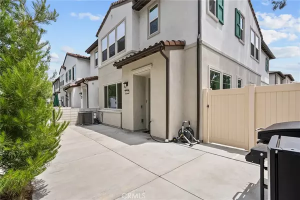 Simi Valley, CA 93065,3001 Honolulu Lane