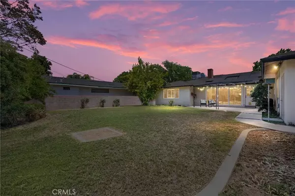 Bakersfield, CA 93301,2465 Pine Street