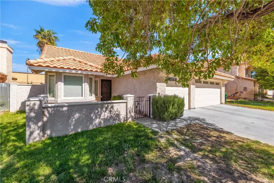 1031 E Avenue J3, Lancaster, CA 93535