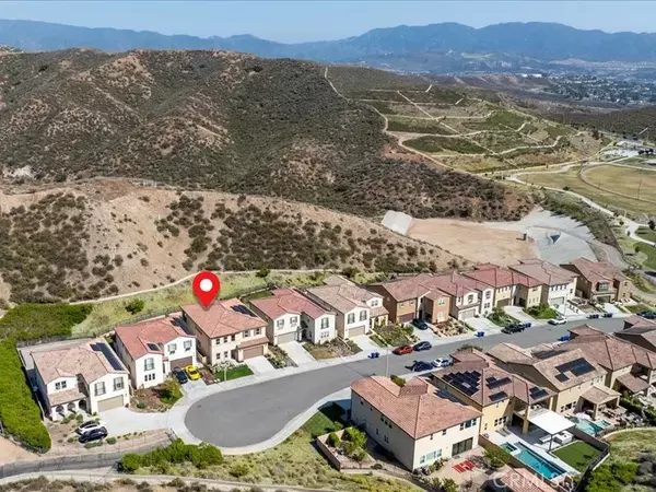 Saugus, CA 91350,18814 Annmae Place