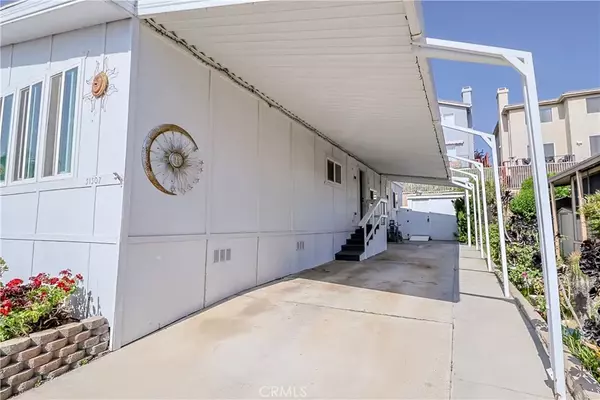 Castaic, CA 91384,31307 Blue Sky Way #105