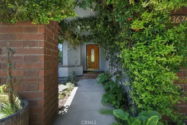 West Hills, CA 91304,23676 Strathern Street
