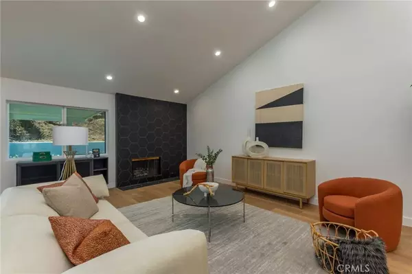 Newbury Park, CA 91320,876 Ballina Court