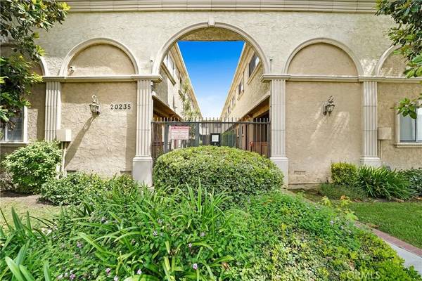 20235 Cohasset Street #6, Winnetka, CA 91306