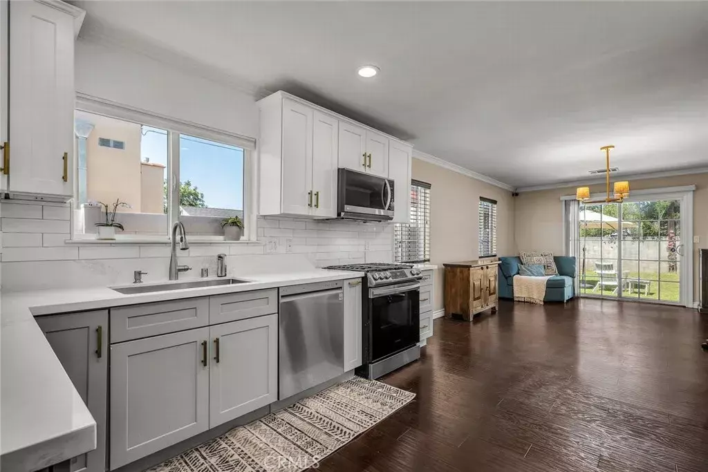 Pasadena, CA 91103,1783 Newport Avenue