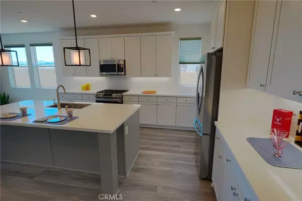 Castaic, CA 91384,28706 Wildflower Terrace